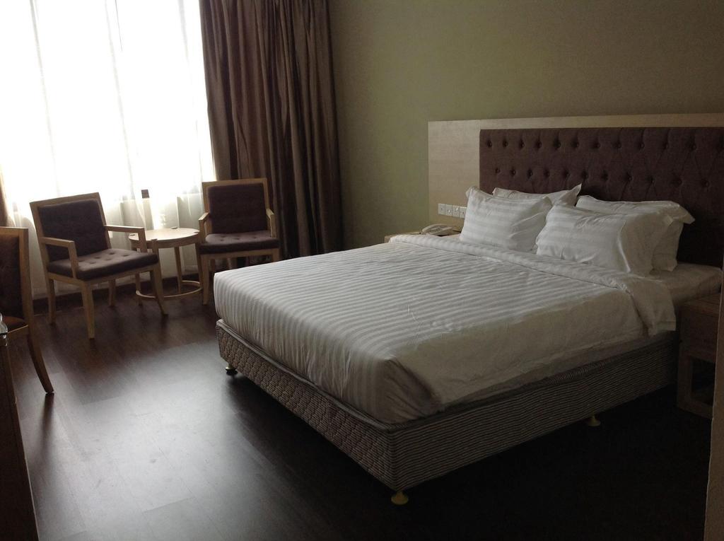 Seri Simanggang Hotel Habitación foto