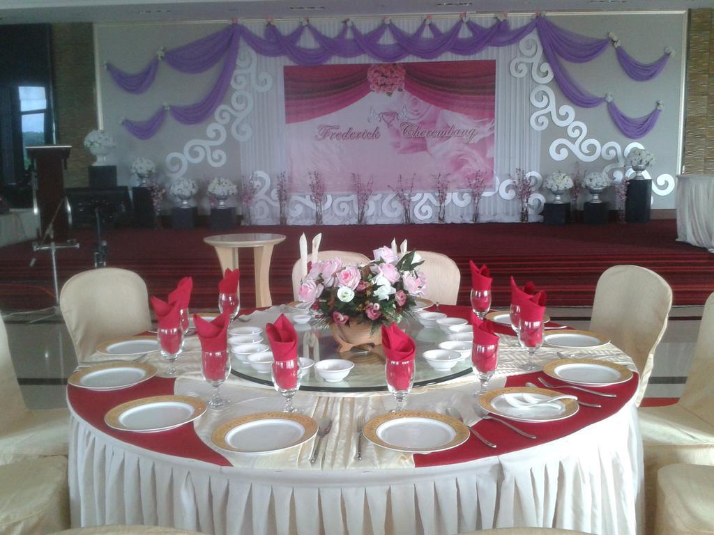 Seri Simanggang Hotel Exterior foto